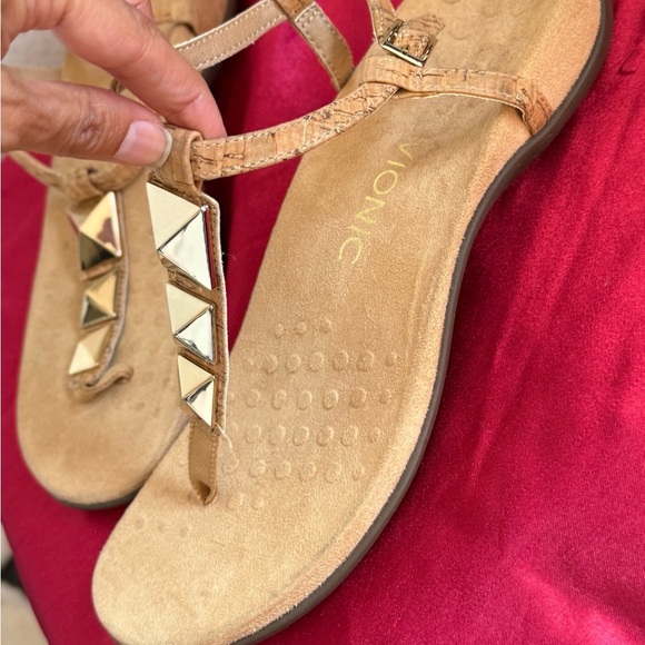 Vionic Nala Natural Cork & Gold Studded T-Strap Comfort Orthotic Sandals 9 - Picture 4 of 7
